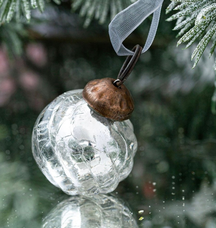 Lily Bauble Set